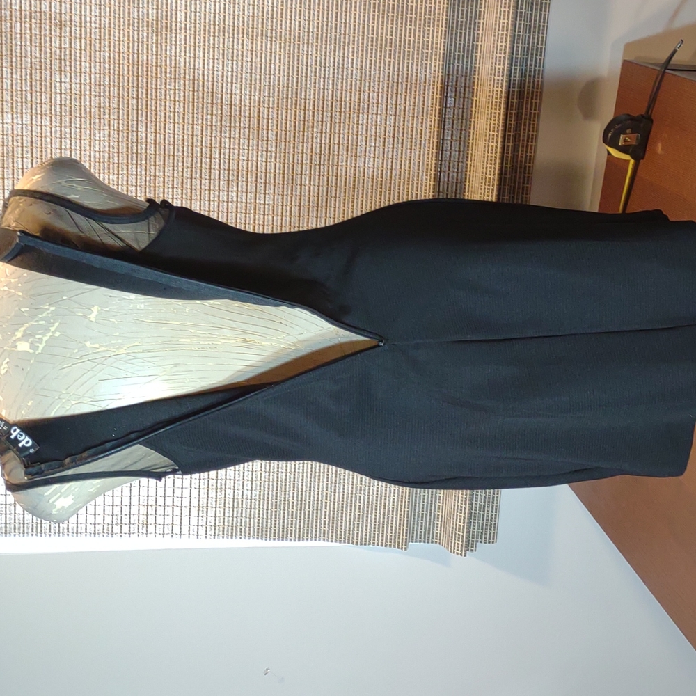 Gorgeous Size 13 Sheer Shoulder with Sequin Decor Black Formal Cocktail Dress - Picture 8 of 11